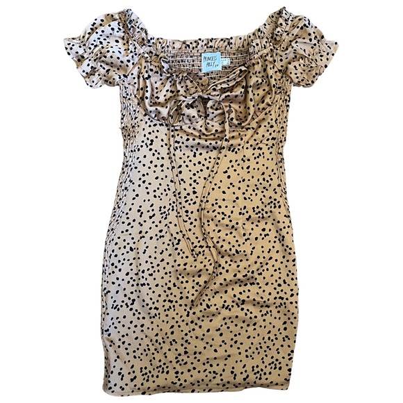 Princess Polly XX Cheetah Off Shoulder Smocked
Mini Dress 4 - Picture 4 of 5